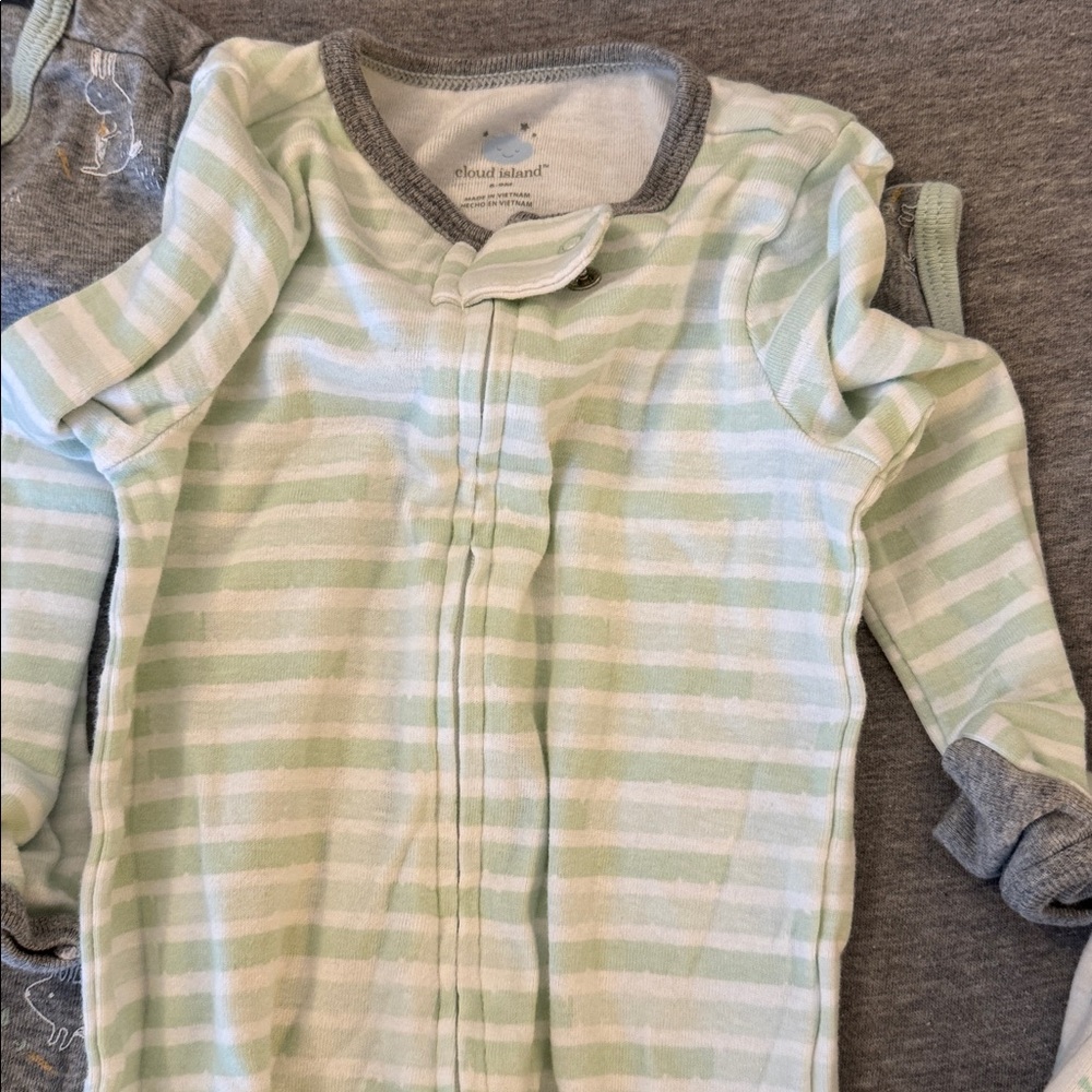 Easter Cloud Island Baby Footed One-Piece Sleepers Girl Boy Unisex 6-9 Months - Picture 4 of 5
